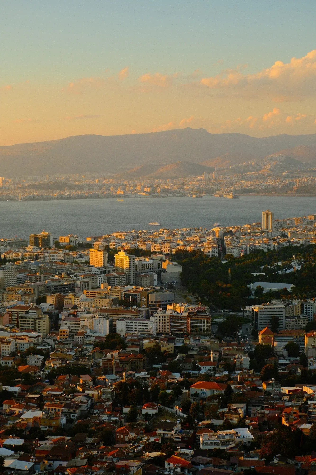 Izmir and its bay in warm evening light, seen from Kadifekale